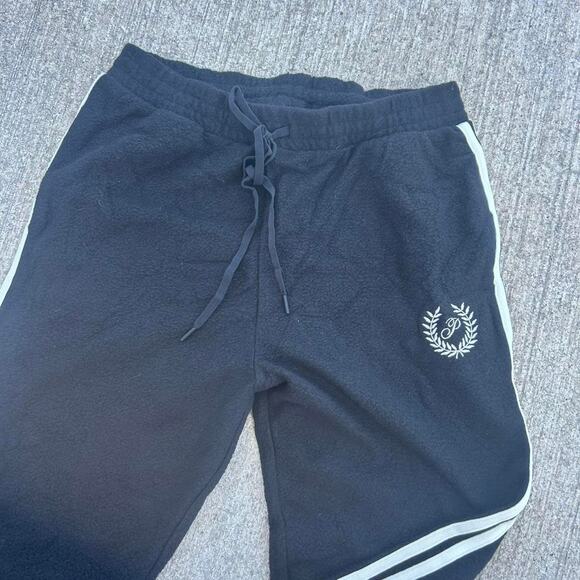 VS Pink Sweat - Picture 2 of 4